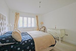 Photo 32- click for photo gallery